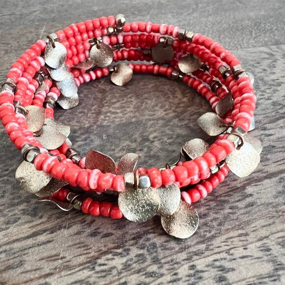 Coral tone bead and metallic medallion beachy summer wrap bracelet - Picture 6 of 6
